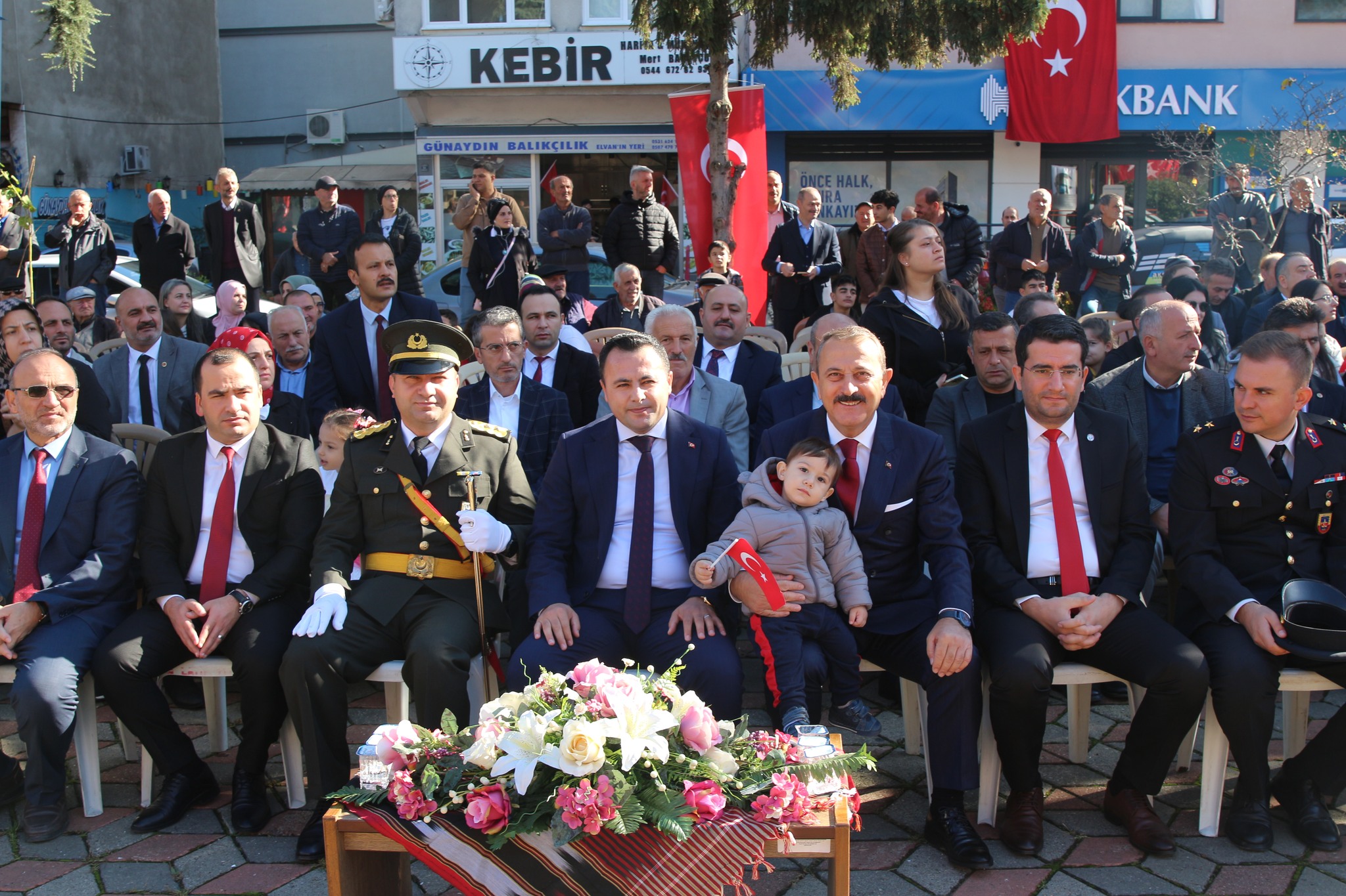 101 Yildir Bi̇tmeyen Cumhuri̇yet Coşkusu (3)