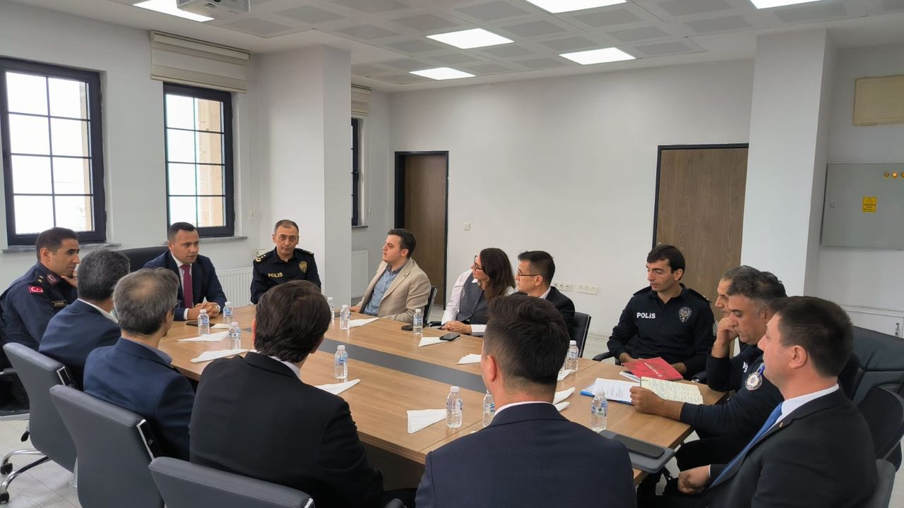 DİJİTAL DOLANDIRICILIKLA MÜCADELE TOPLANTISI YAPILDI