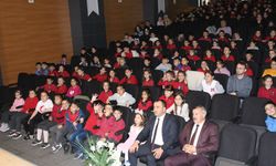 “DEDEM KÜÇÜLDÜ” OYUNU ÇOCUKLARLA BULUŞTU!