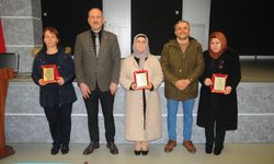 USTA ÖĞRETİCİLERE ANLAMLI PLAKET