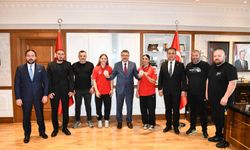 BAŞKAN GENÇ, AVRUPA ŞAMPİYONU SPORCULARI AĞIRLADI