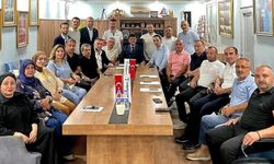TRABZON’UN 18 İLÇESİNE 18 KÜTÜPHANE GELİYOR! Trabzonlular Federasyonu Başkanı İsmail Turgut Öksüz ve ekibi, Trabzon’un