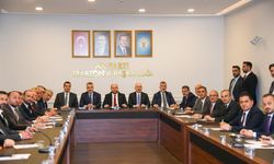 AK PARTİ TRABZON TEŞKİLATI’NDA İSTİŞARE VE DEĞERLENDİRME ZİRVESİ