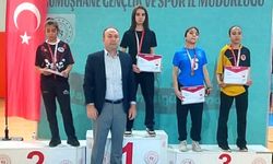 VAKFIKEBİR’İN ALTIN BİLEĞİ: ESRA NUR ÇABUK BÖLGE ŞAMPİYONU!