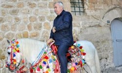 AĞASAR KÜLTÜRÜNDE VE DAYANIŞMASINDA İZ BIRAKAN KİŞİ