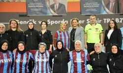 ÖZEL KADINLAR FUTBOLDA DA ENGEL TANIMADI