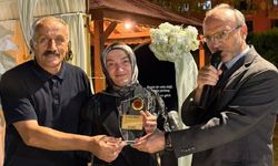 GÜLSÜM BİRİNCİ HOCAMIZA ANLAMLI VEDA
