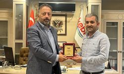 KEBİR SÜT’ÜN BÜYÜK BAŞARISINA ANAHTAR PARTİ’DEN ANLAMLI PLAKETLE