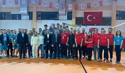 KURUMLAR ARASI VOLEYBOL TURNUVASI SONA ERDİ