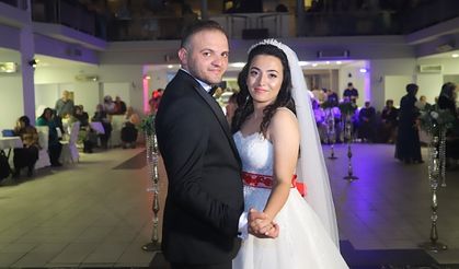 YASEMİN İLE OSMAN DÜNYA EVİNE GİRDİLER