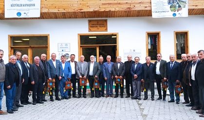 MUHTARLARIMIZ MAKAMLARIN BEKLEME SALONLARINDA BEKLETİLEMEZ