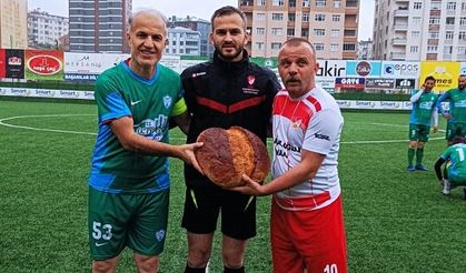 VAKFIKEBİR ŞAMPİYONLUĞA KOŞUYOR 1-0