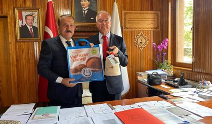 BAŞKANLARIN ÖRNEK DAYANIŞMASI