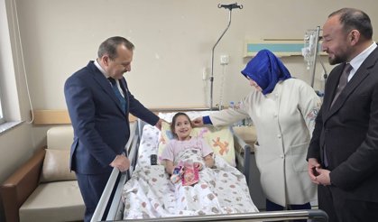 MİNİK YÜREKLERE MORAL ZİYARETİ