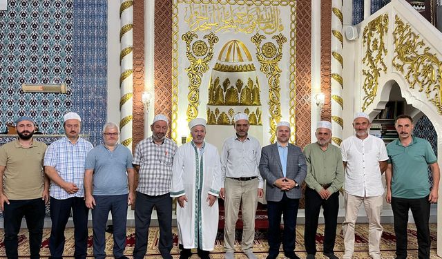 VAKFIKEBİR'DE MEVLİD-İ NEBİ HAFTASI SABAH NAMAZI BULUŞMASIYLA BAŞLADI