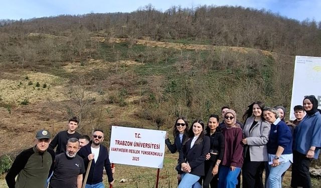 VAKFIKEBİR MYO’DA FİDAN DİKİM ETKİNLİĞİ
