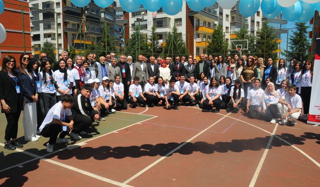 TÜBİTAK 4006-A BİLİM FUARINDA 14 PROJE SERGİLENDİ