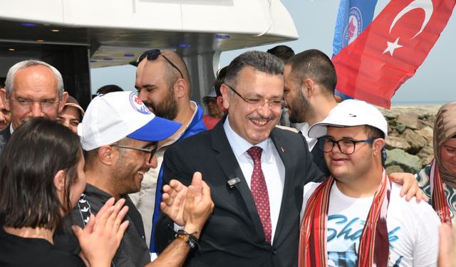 BAŞKAN GENÇ: ÖZEL BİREYLERİMİZİN MUTLULUĞU İÇİN GAYRET EDİYORUZ