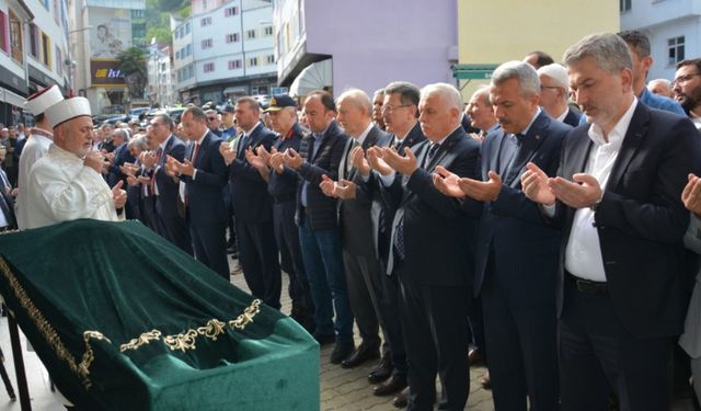 TURAN KONAK’IN ANNE ACISI