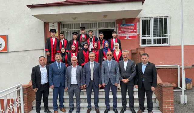 ŞALPAZARI ANADOLU İHL 13 ÖĞRENCİ MEZUN ETTİ