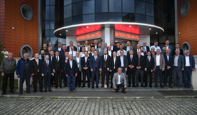 BAŞKAN GENÇ VAKFIKEBİR’DE MUHTARLARLA BULUŞTU
