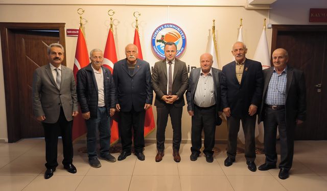 KIBRIS GAZİLERİMİZDEN KAYMAKAM UZAN’A TEŞEKKÜR ZİYARETİ