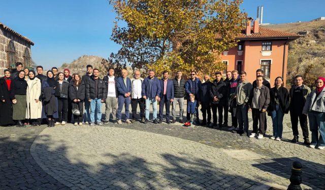 ANKARA VAKFIKEBİRLİLER DERNEĞİ'NDEN ÜNİVERSİTE ÖĞRENCİLERİYLE "SAMİMİ" BULUŞMA