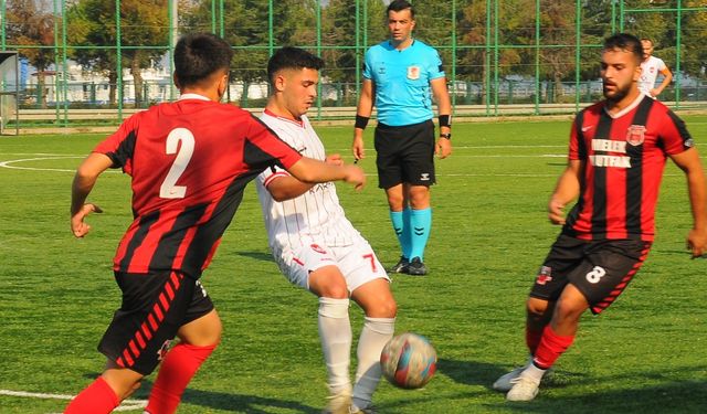 VAKFIKEBİR 1874 FK’YA GALİBİYET YAKIŞIYOR 3-1