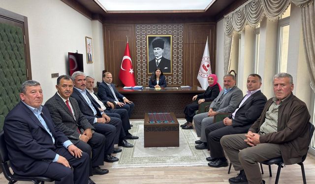 ŞALPAZARI AK PARTİ’DEN KAYMAKAM YERLİKAYA’YA HAYIRLI OLSUN ZİYARETİ