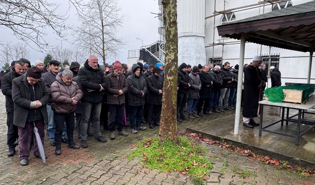 AYŞETEYZE DUALARLA SON YOLCULUĞUNA UĞURLANDI