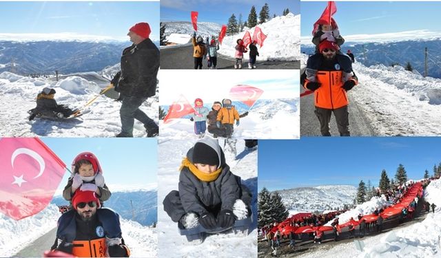 Geleceğe Miras Bırakan Babalar Anneler Evlatlarıyla Anlamlı Yürüyüşe Renk Kattılar