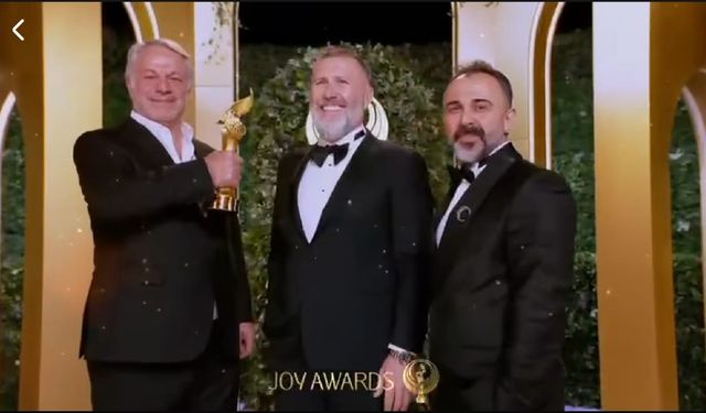 ARAPLARIN “EN İYİ LEVANT DİZİ” ÖDÜLÜ ALP’E