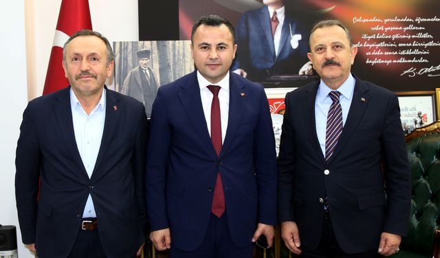 KAYMAKAM UZAN’DAN BAŞKAN KOÇAL’A VEDA ZİYARETİ