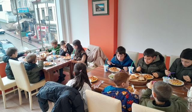 İMAM HATİP BAYRAKTAR’DAN ANLAMLI JEST