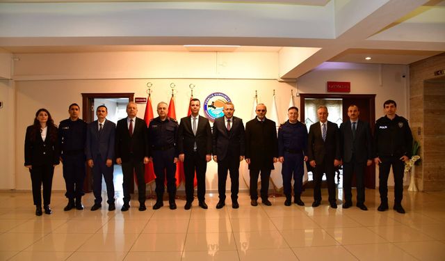 VALİ TAHİR ŞAHİN’DEN KAYMAKAMLIĞA ZİYARET