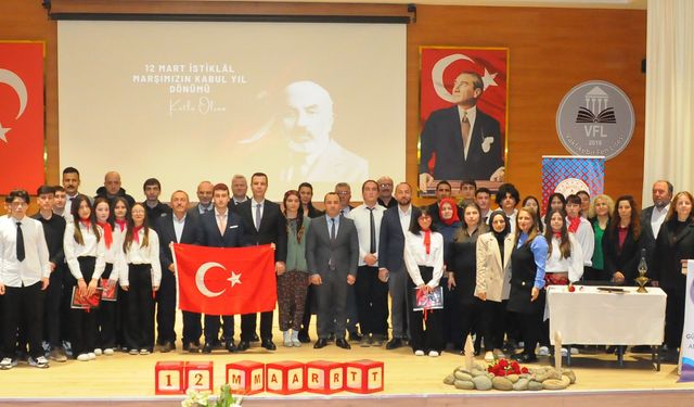 VAKFIKEBİR’DE İSTİKLAL MARŞI’NIN KABULÜNÜN 105. YILI COŞKUYLA KUTLANDI