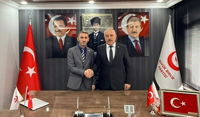 BİZLER DE ONUN İZİNDEN YÜRÜYORUZ