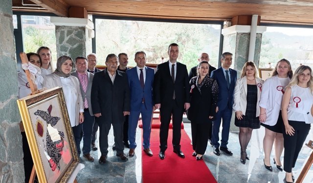 SERGİ BEĞENİ TOPLADI