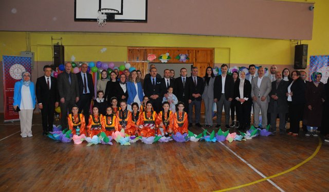 ELLERİM KÜÇÜK, HAYALLERİM BÜYÜK