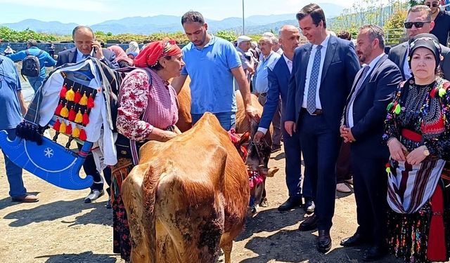 BEŞİKDÜZÜ’NDE 15 YIL SONRA FESTİVAL COŞKUSU YAŞANDI
