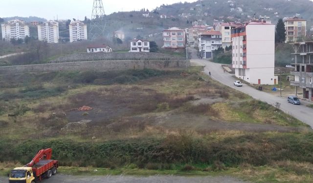 BEŞİKDÜZÜ 40 YILDIR HASTANE BEKLİYOR