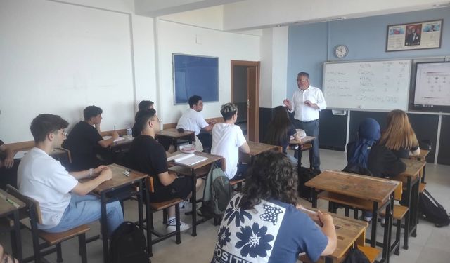 VAKFIKEBİR FEN LİSESİ’NDE YAZ DYK HEYECANI BAŞLADI