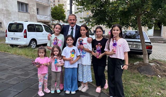 BAŞKAN KOÇAL: "YARINLARIN GÜVENCESİ ÇOCUKLARIMIZDIR"