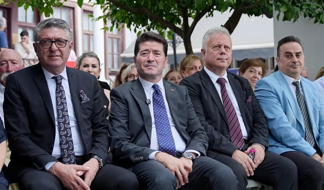ORTAHİSAR’DA ‘ANNEMİN SEVDİĞİ ŞARKILAR’ SESLENDİRİLDİ