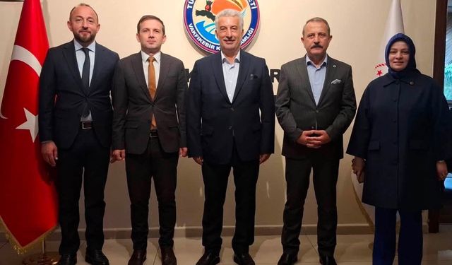 MİLLETVEKİLİ VEHBİ KOÇ'TAN KAYMAKAM ULUSOY'A 'HAYIRLI OLSUN' ZİYARETİ