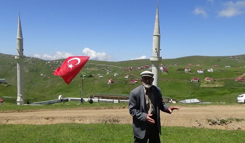 YAPTIĞIM İKİZ MİNARELERİ GÖRDÜM NASİP OLDU