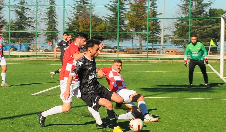 VAKFIKEBİR 1874 ŞAMPİYONLUĞA KİLİTLENDİ 2-0