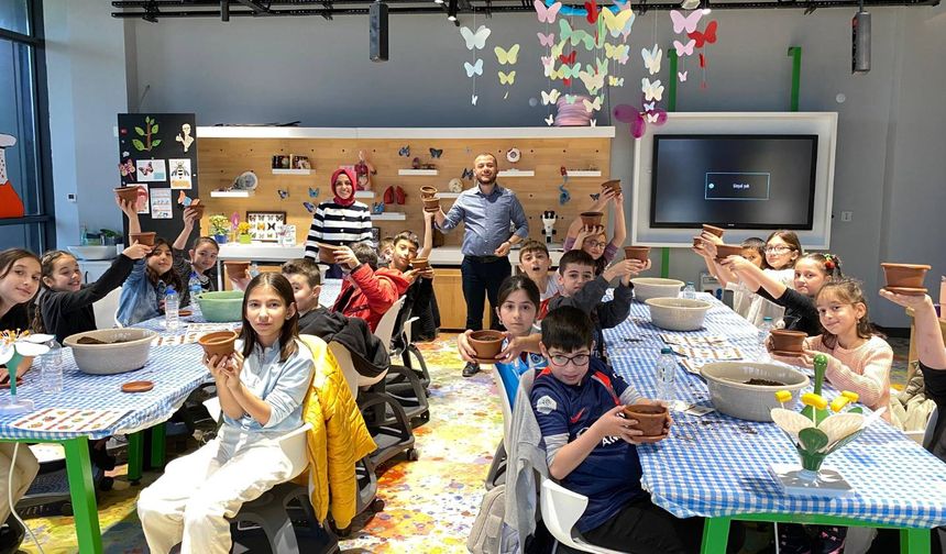 BÜYÜKŞEHİR TOHUMLARIN GELECEĞE AKTARILMASI İÇİN DESTEK VERİYOR
