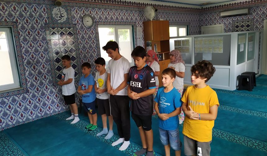 BEŞİKDÜZÜ OTOGAR CAMİMİZDE YAZ KURAN KURSU BAŞLADI