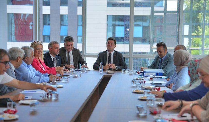 ORTAHİSAR BELEDİYE BAŞKANI AHMET KAYA, ENGELLİ DERNEKLERİYLE BİRARAYA GELDİ